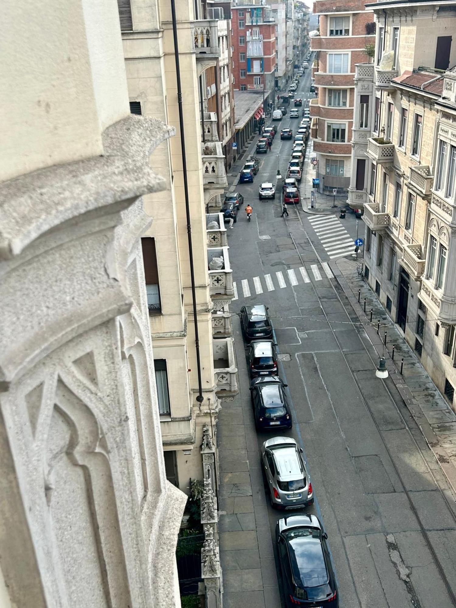 Suite Sommeiller Comfort In Centro Turin Luaran gambar